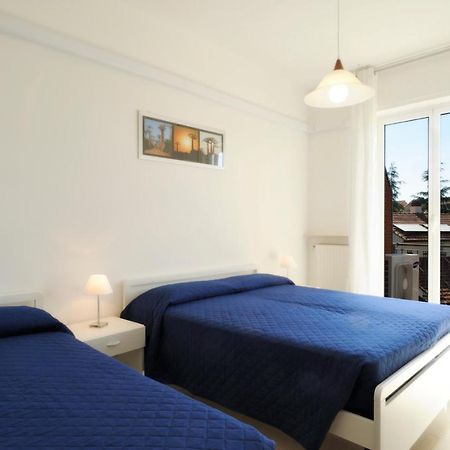 Residence I Cormorani Лоано Экстерьер фото