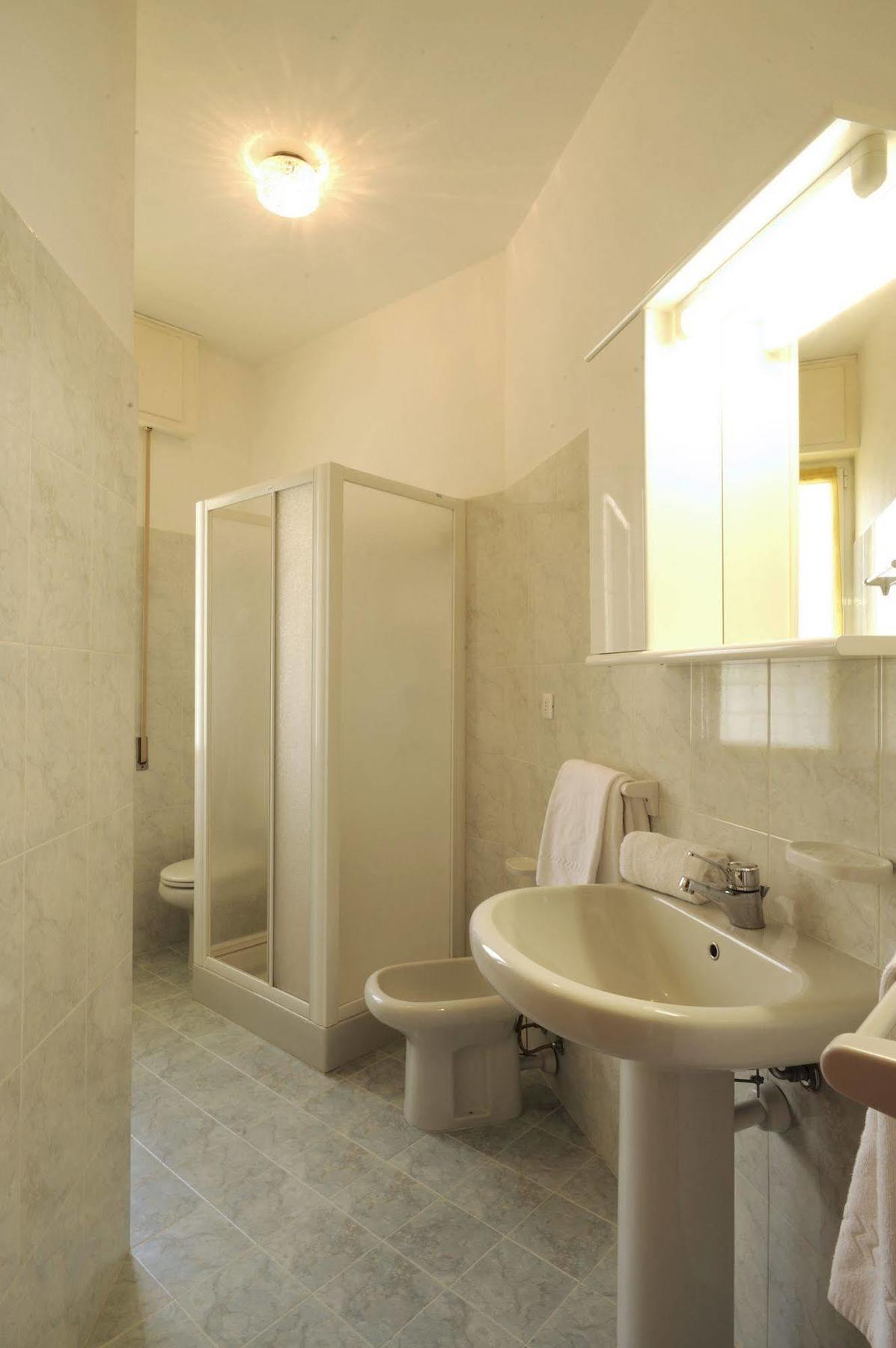 Residence I Cormorani Лоано Экстерьер фото